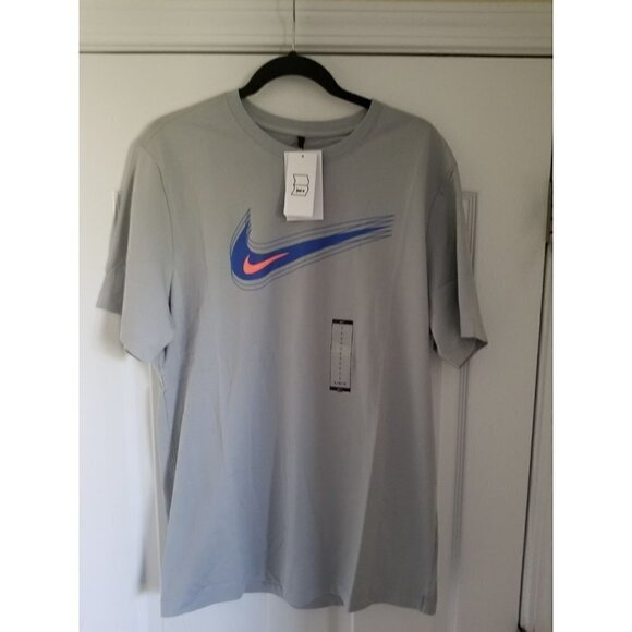 𝅺NIKE Swoosh 12‎ Month Logo T Shirt  Size: Large  Color: Platinum/Blue/Red - Picture 11 of 12